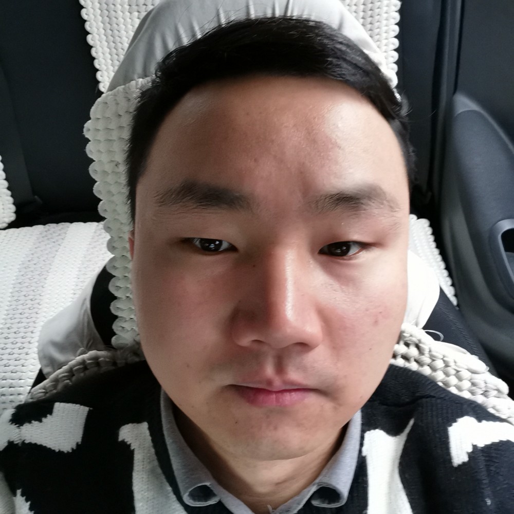王先生哈的照片