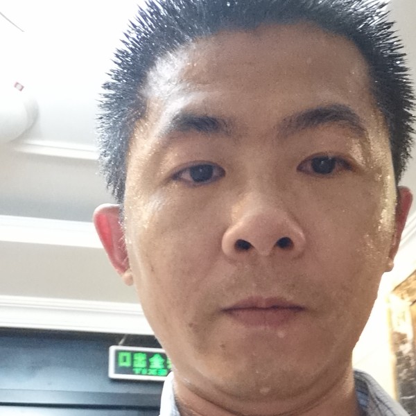 烟比女人亲的照片