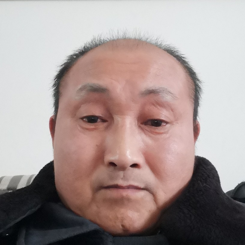 怡然漫步白昼倪海的照片