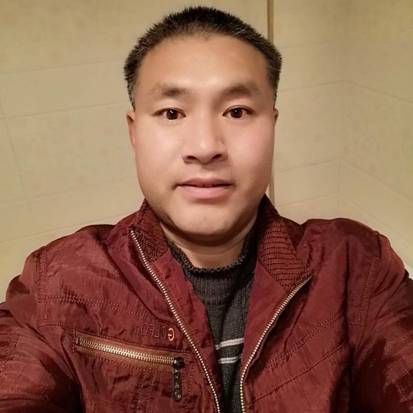劉驻妳嘚訫的照片