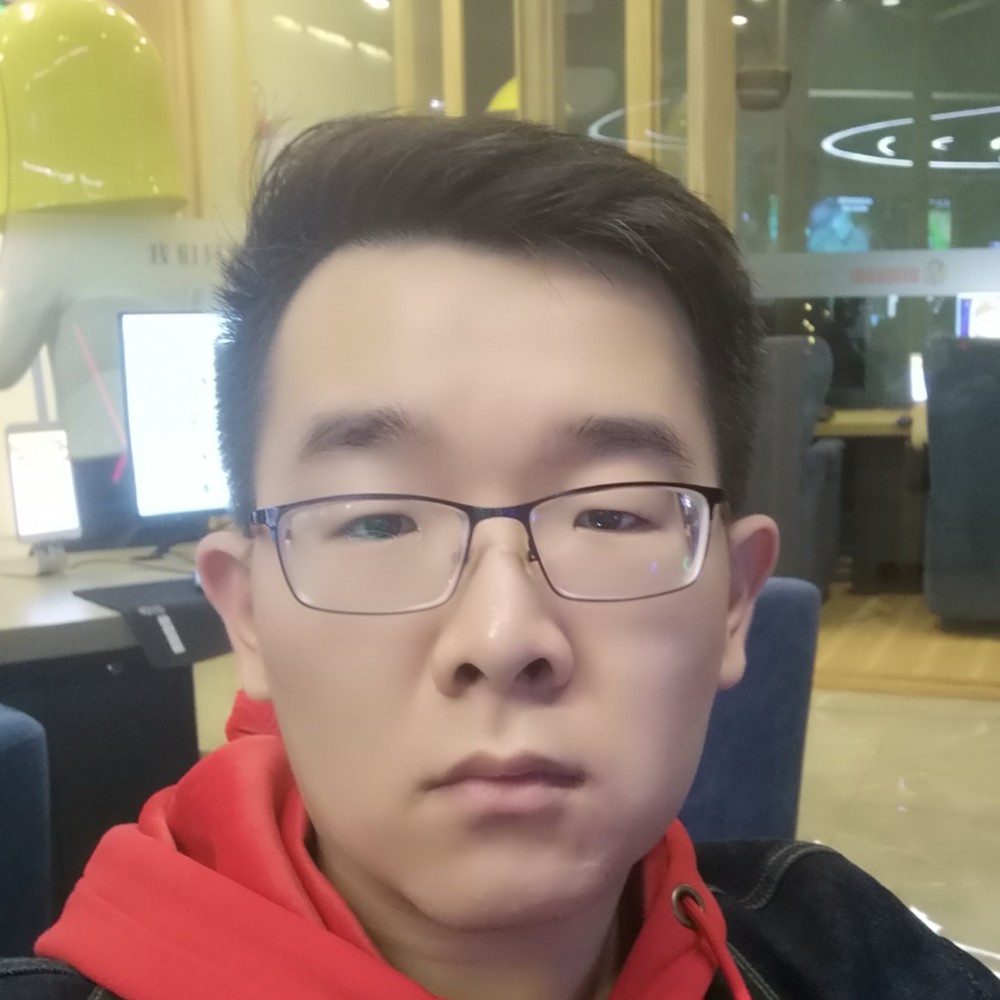盖世嘤雄的照片
