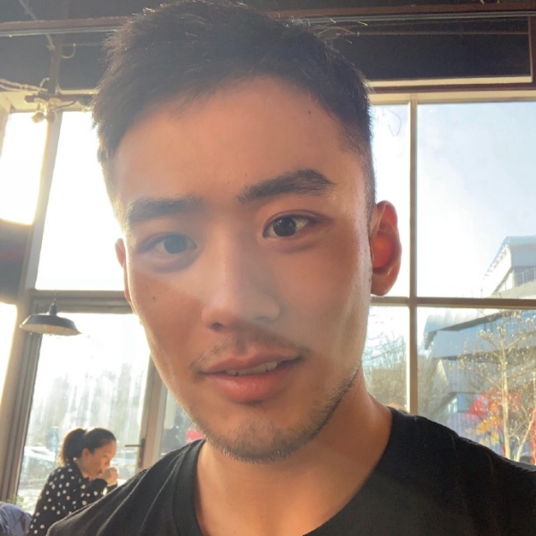 少年滥情不花心的照片