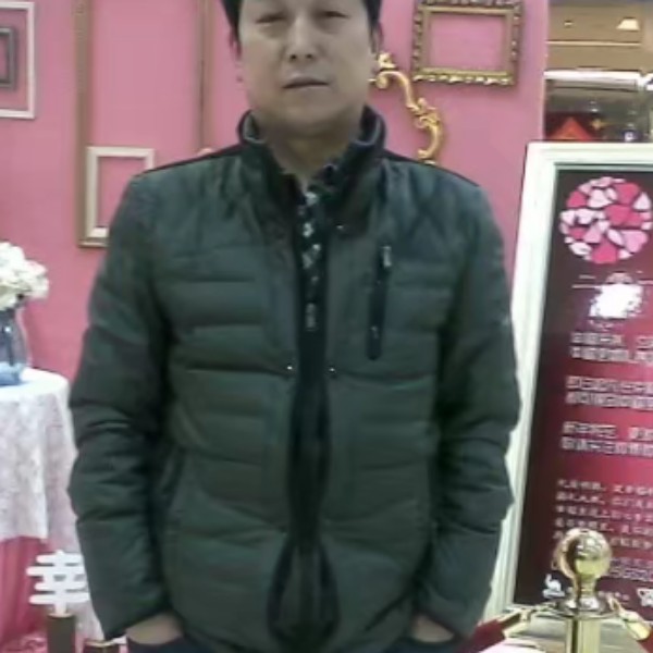 乐观笑余溫的照片