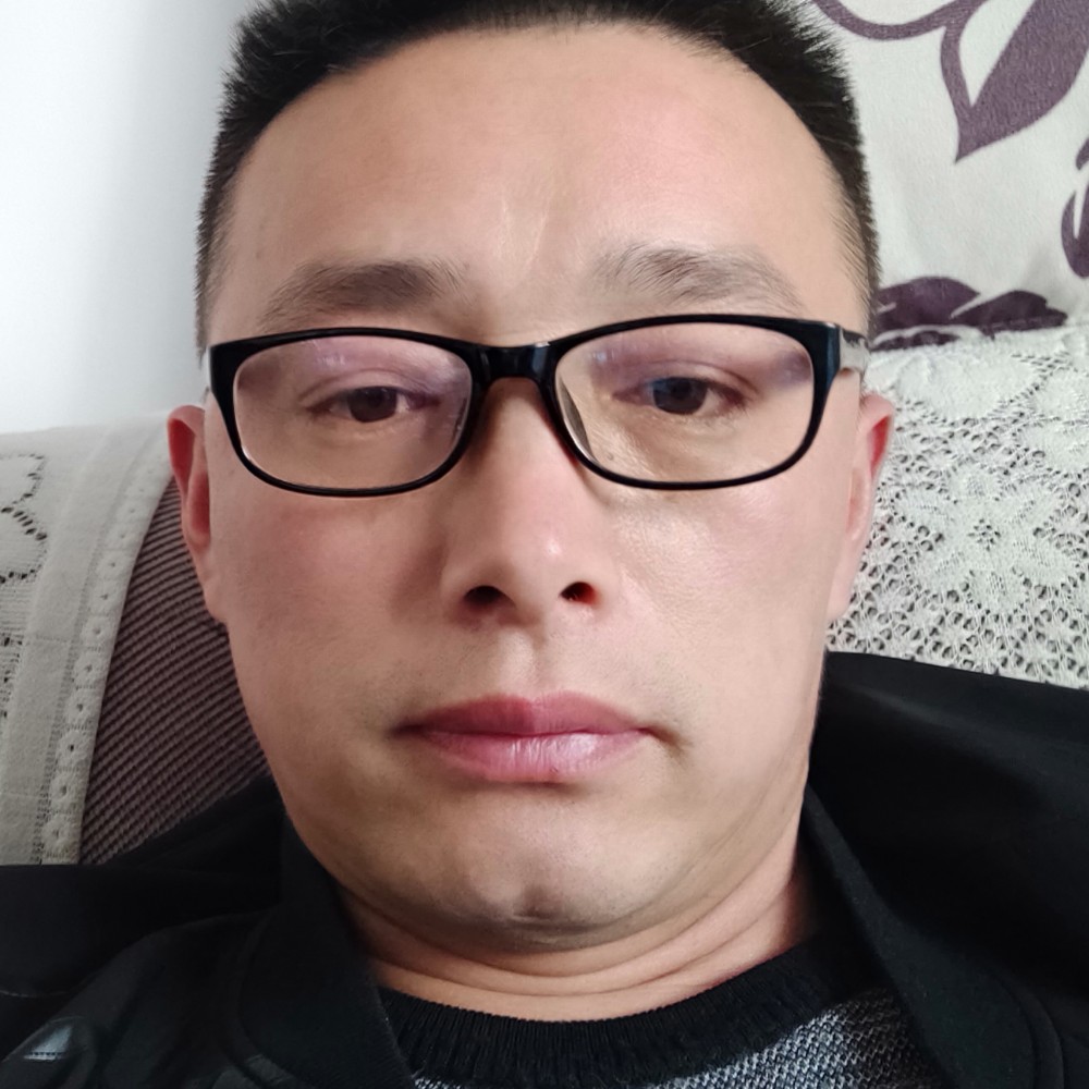 帆布鞋诚心的照片