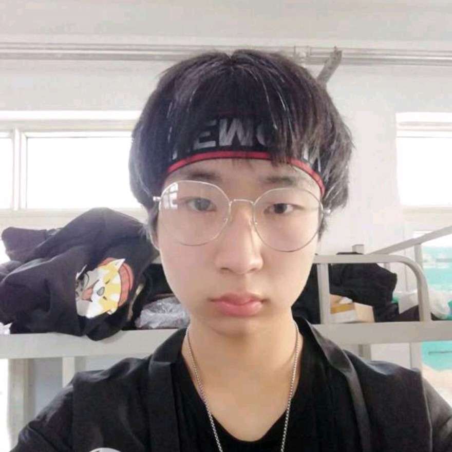 玉京子的照片