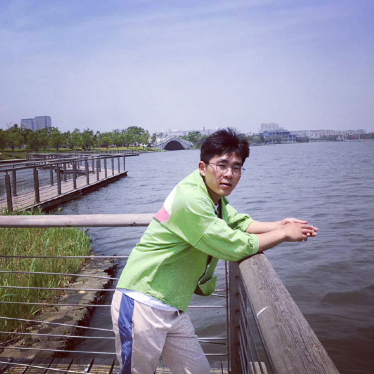 大气蹁跹钢笔的照片