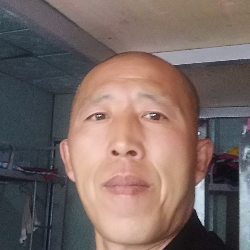 烤鸡斑驳的照片