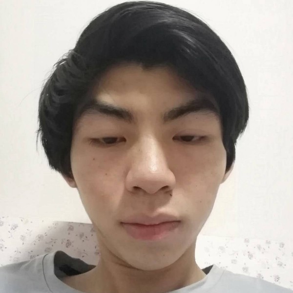 龙 宸的照片