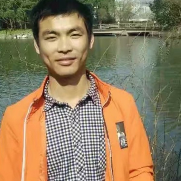 申晨云哥的照片