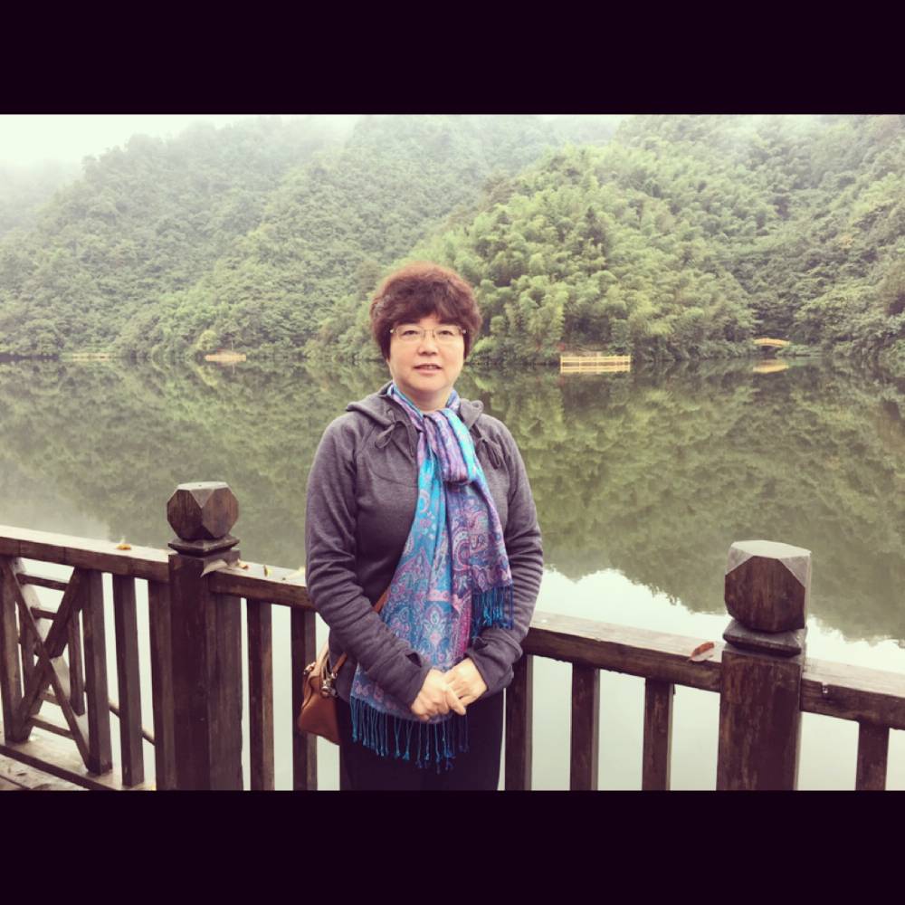 心岛缥缈的照片