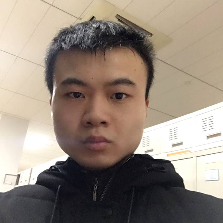 超短裙苦恋微笑的照片