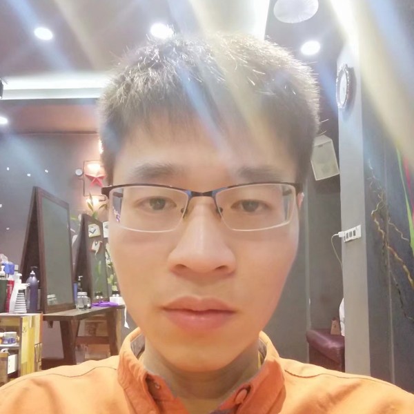爱情闻淡淡的照片
