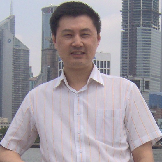 相伴随缘的照片