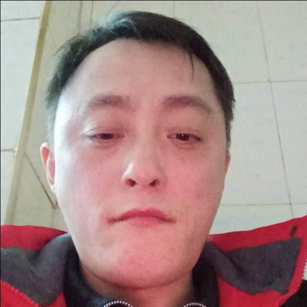 吴良荣的照片