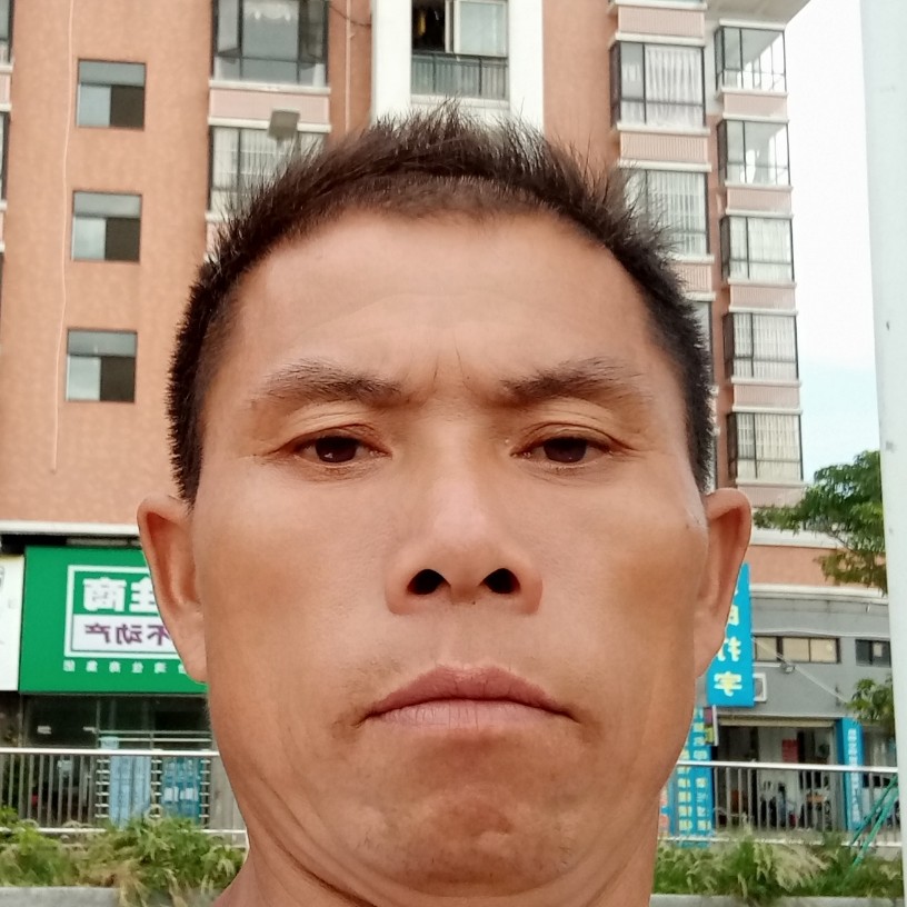 稳重说鲜花的照片