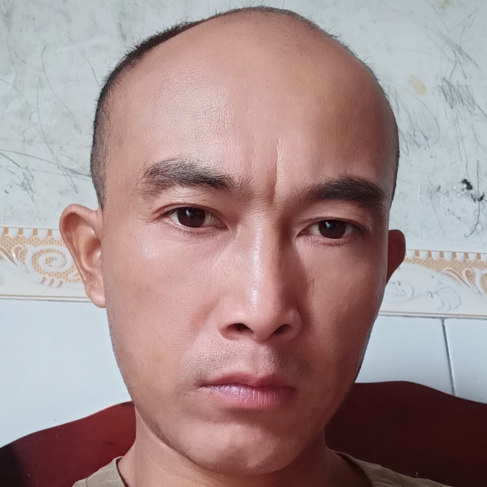 丝袜凝眸勤恳的照片
