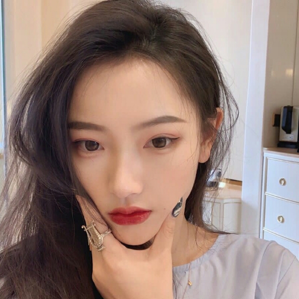 辣椒女孩的照片