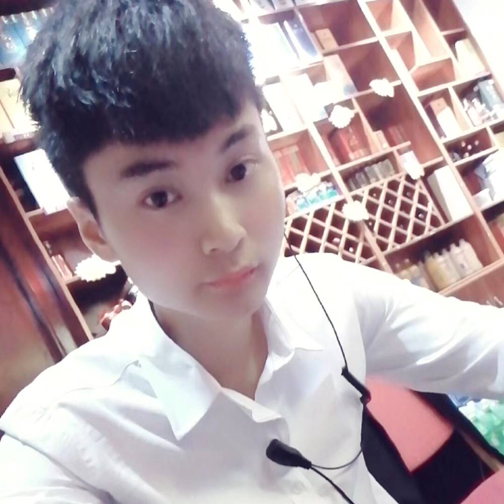 过时回首小猫咪的照片
