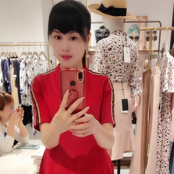 秀服饰的照片