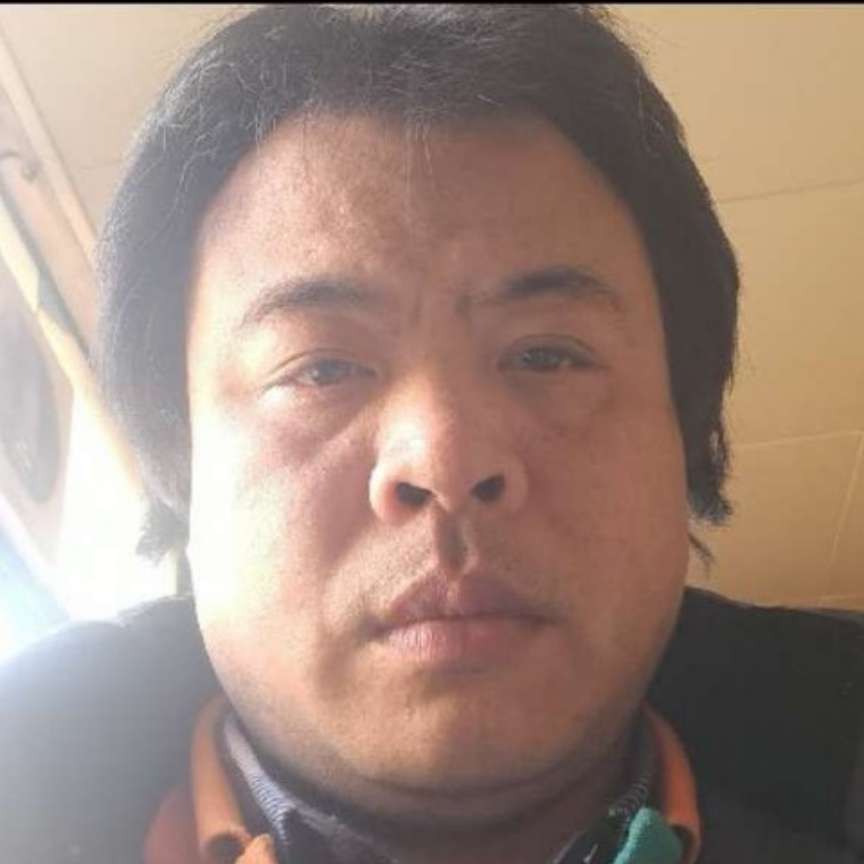 纯真倾心蓝天的照片