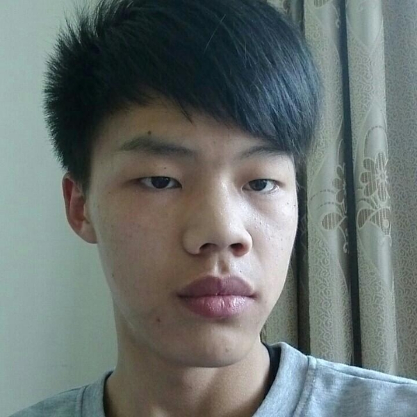 路灯笑烂漫的照片