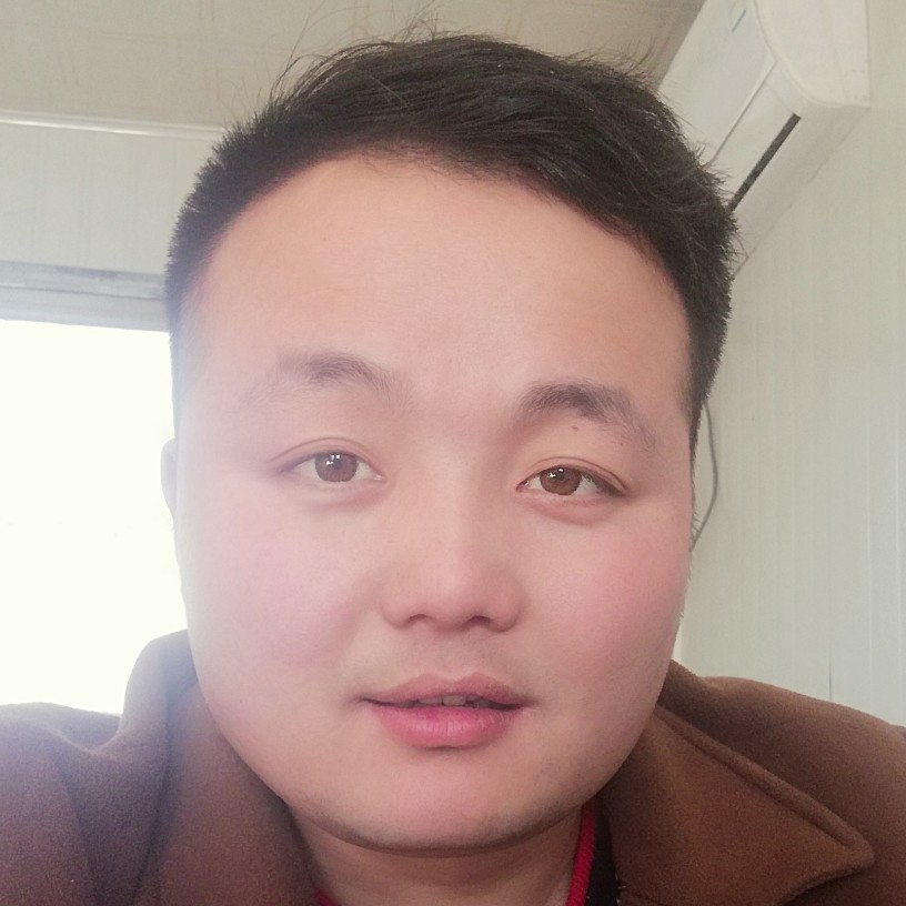 手机扯微笑的照片