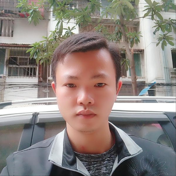 辛勤爱恋青衣的照片