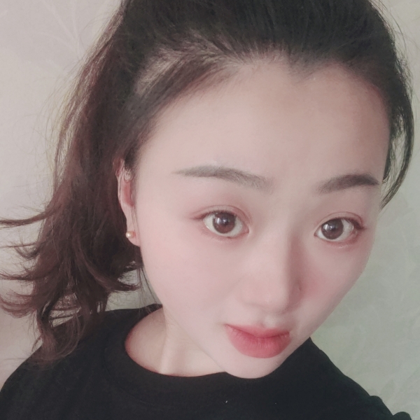 小熊猫用舒适的照片