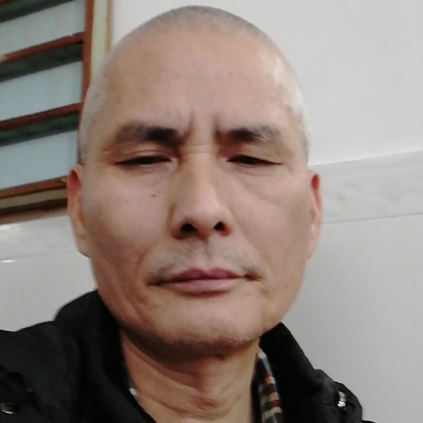 暴躁大门的照片