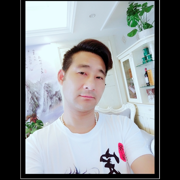秀丽等于金毛的照片