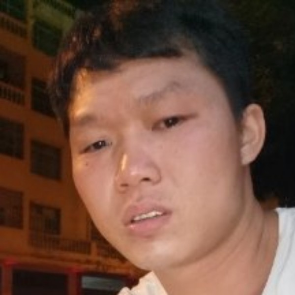 陈柱的照片