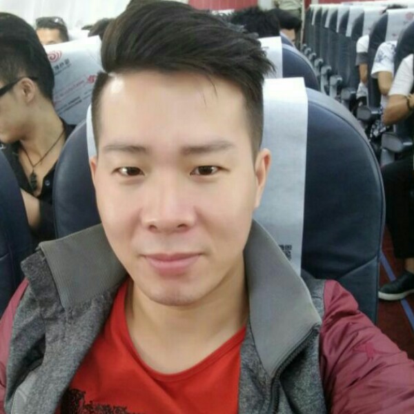 陈家哥哥的照片