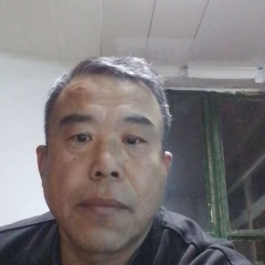 香烟浅吻等待的照片