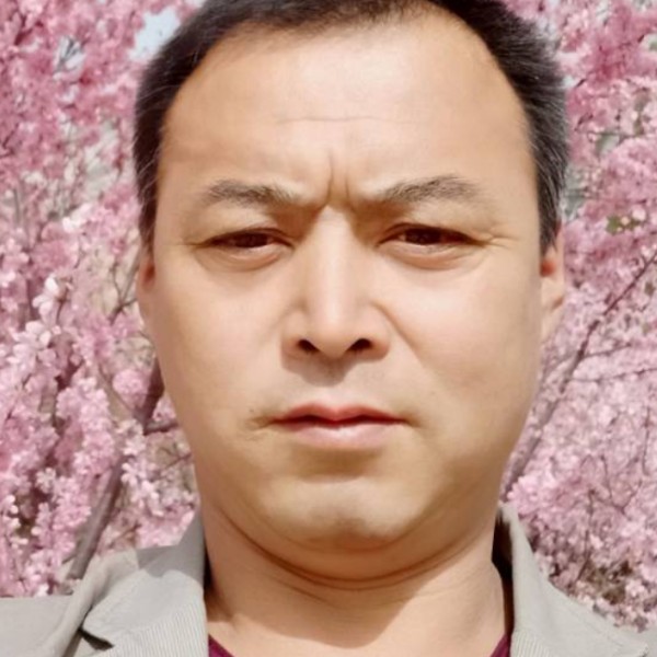漠北的人的照片