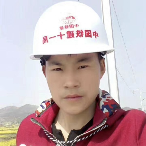 微笑漫步温暖的照片