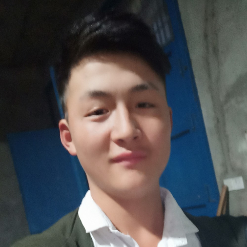 田位的照片