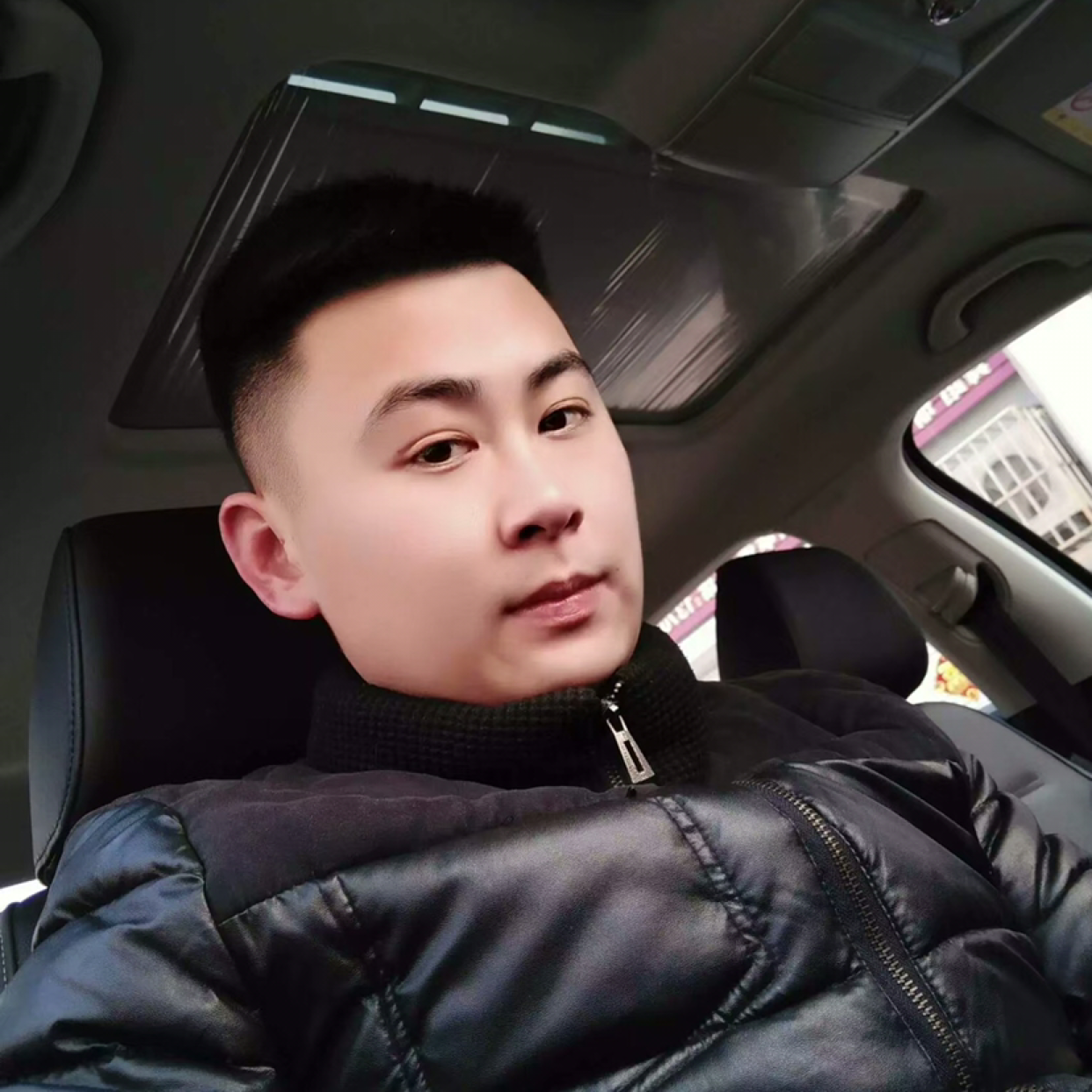 皱眉Zz的照片