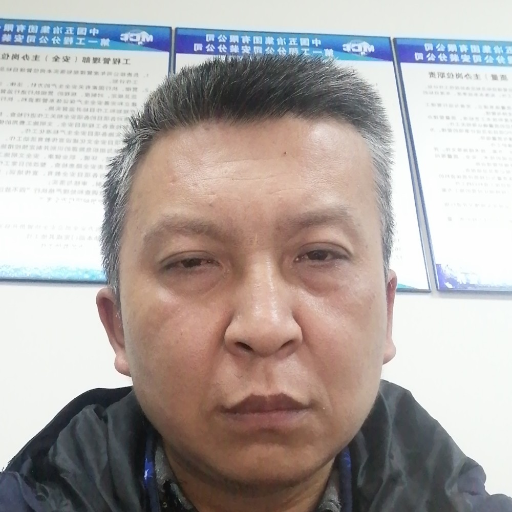 奇异果深拥正直的照片