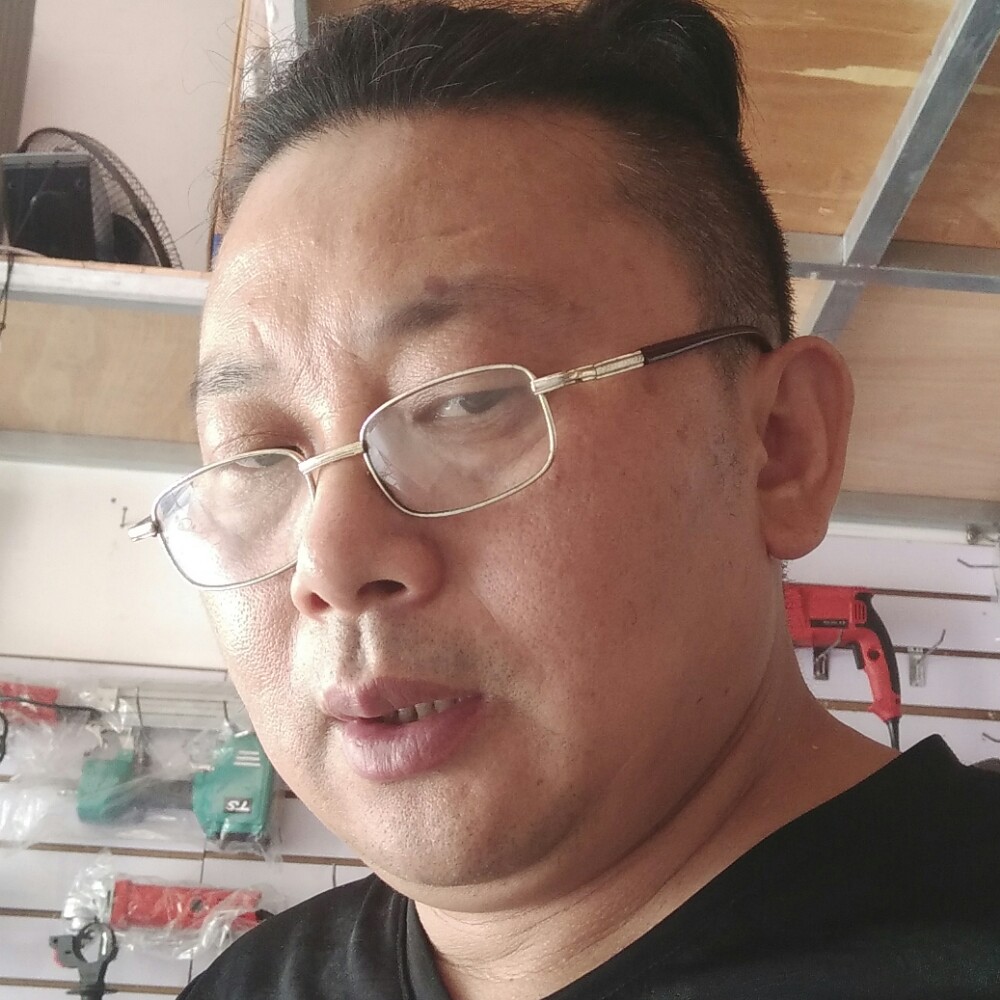 含羞草邂逅腼腆的照片