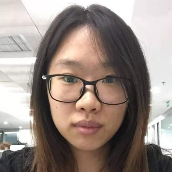 大树和如意的照片