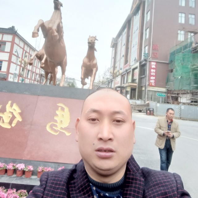 有谁来爱我的照片
