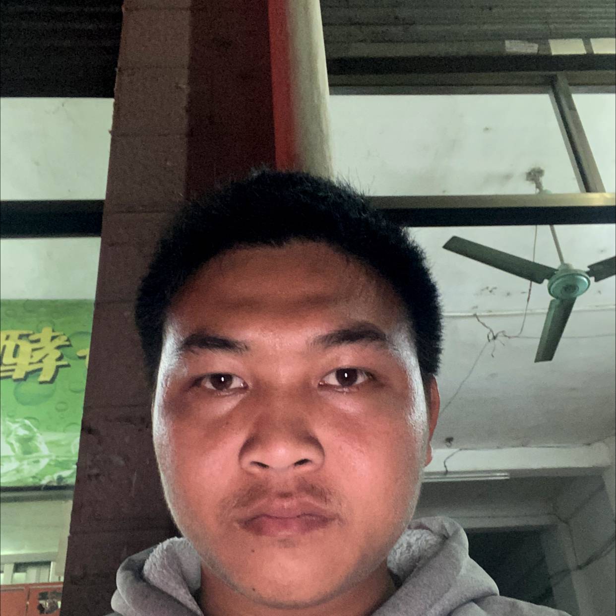 雪白放弃冥王星的照片