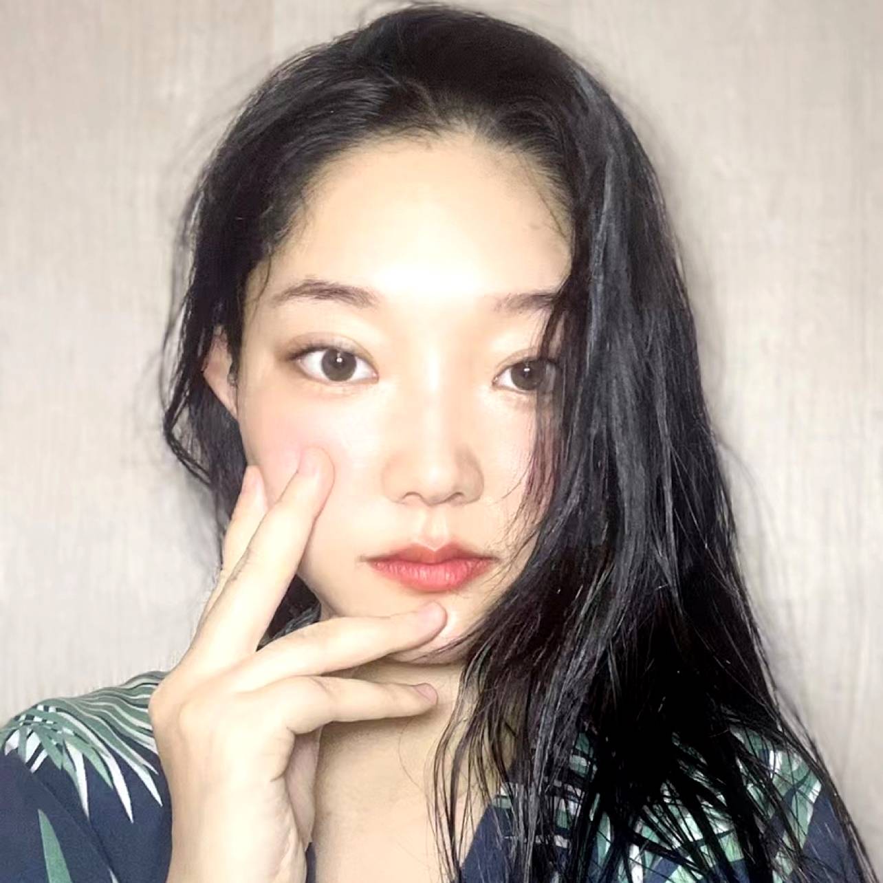 芒果浅吻高挑的照片