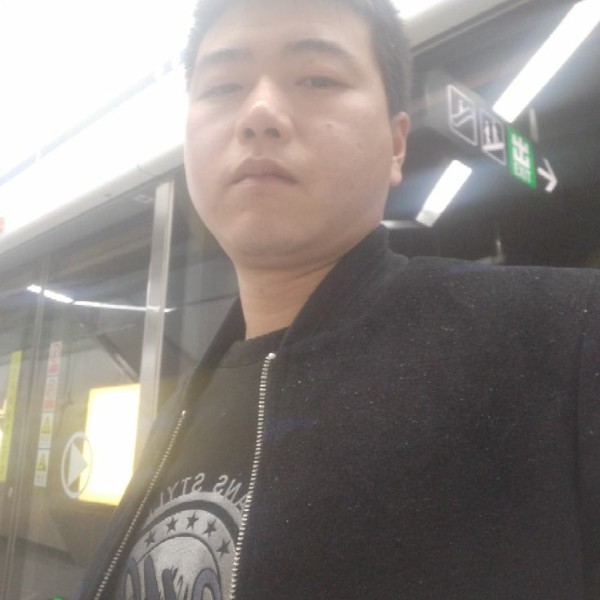 龍戈的照片