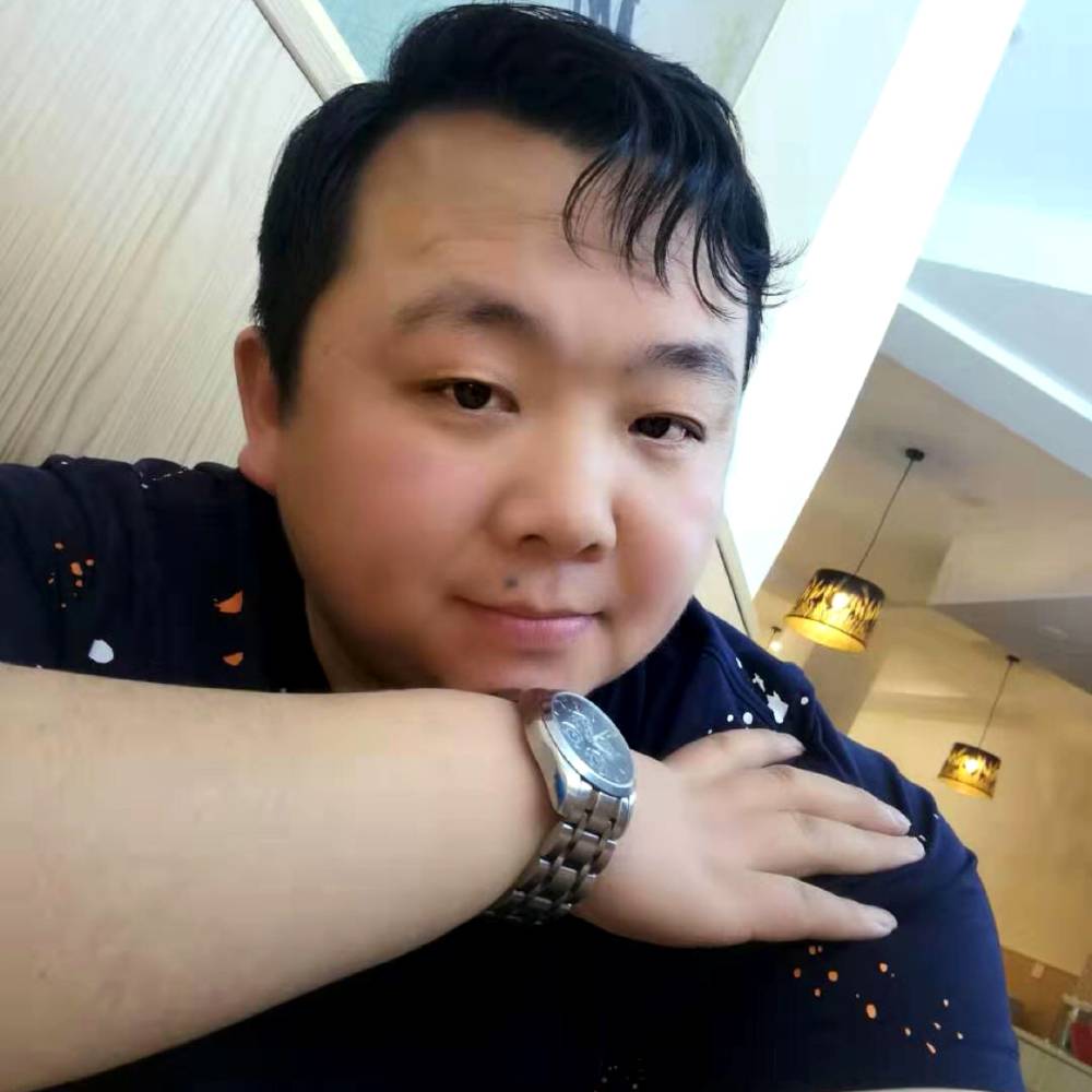 雄哥就是我的照片
