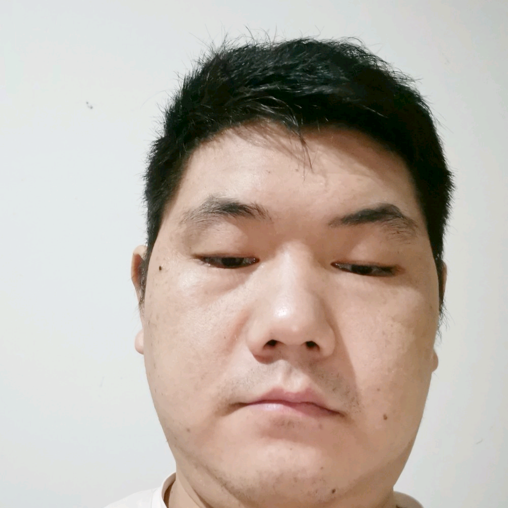 蒋威的照片