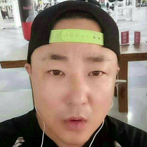 李易群的照片