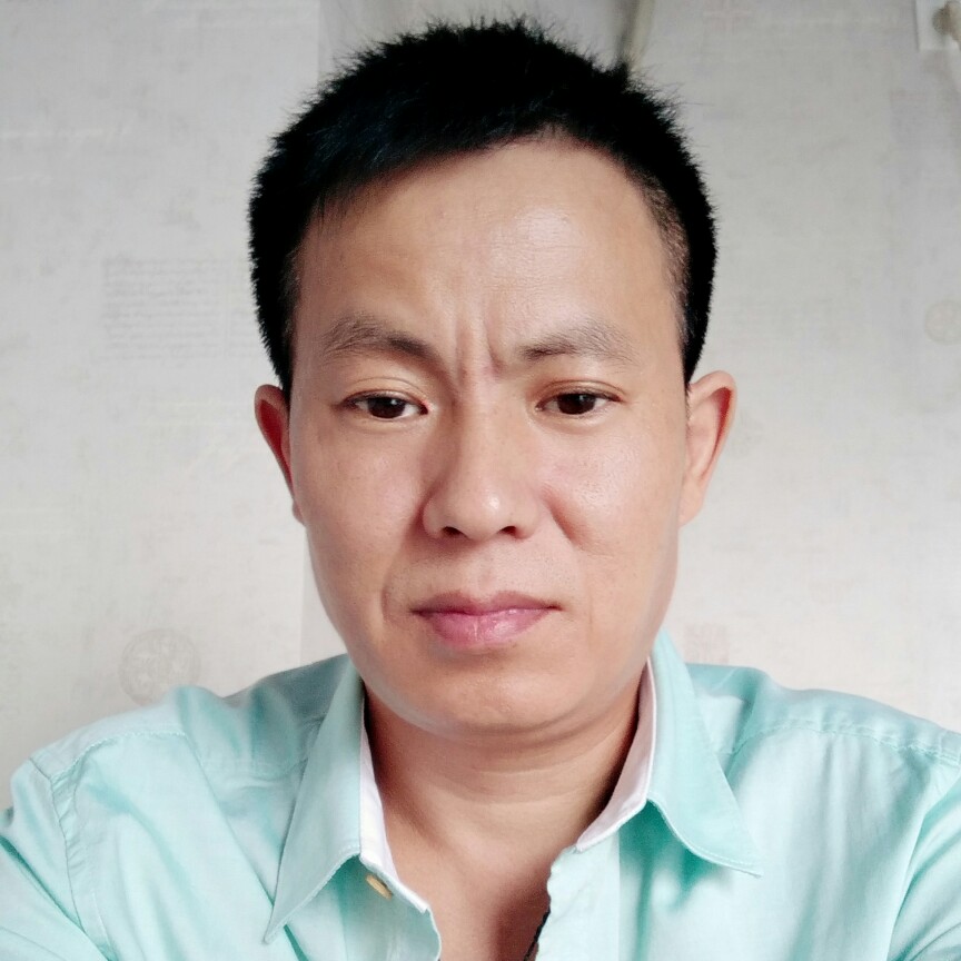 汪洋中的船的照片