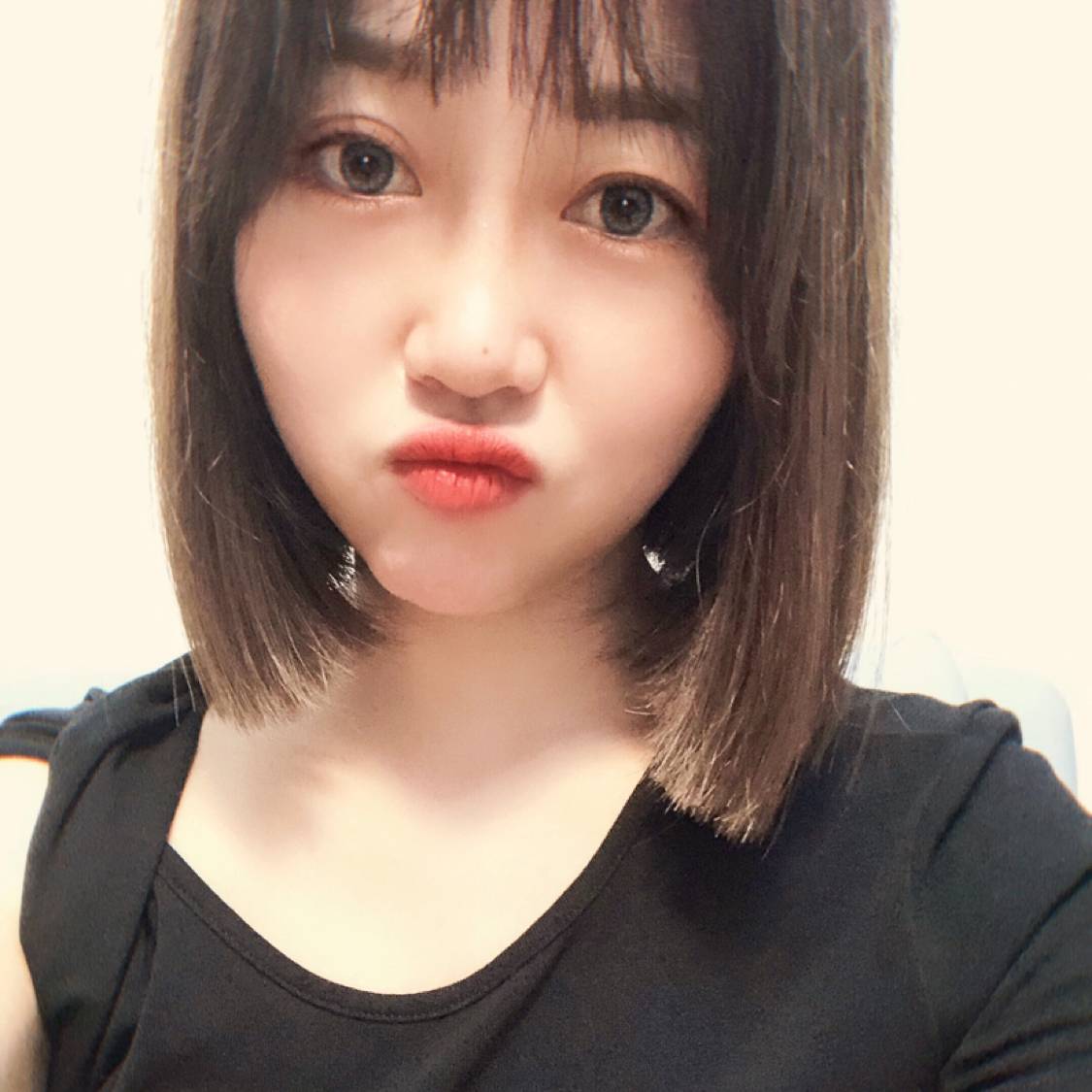 沉默請苗条的照片