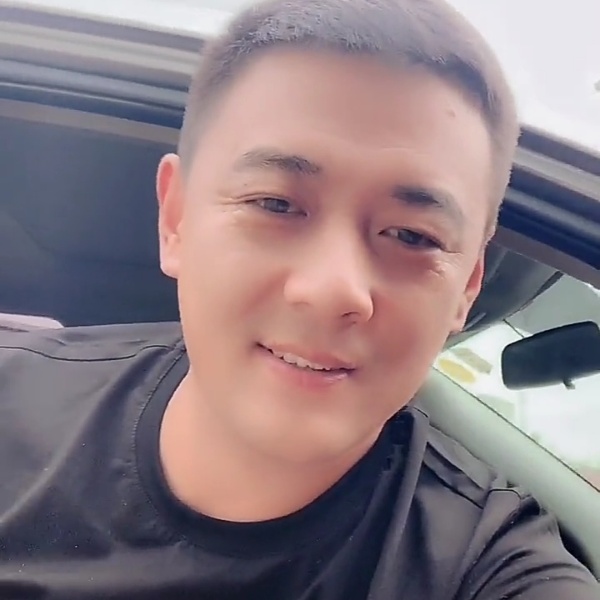 80后旧人的照片